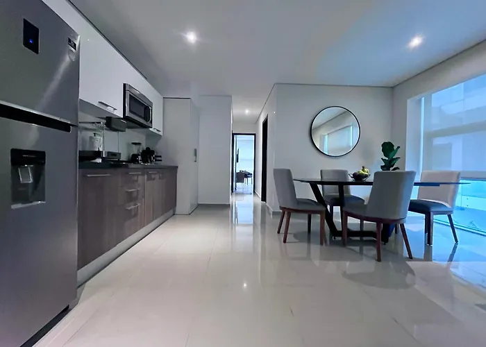 S2205 - 2bdr - 2bth Apartamento *